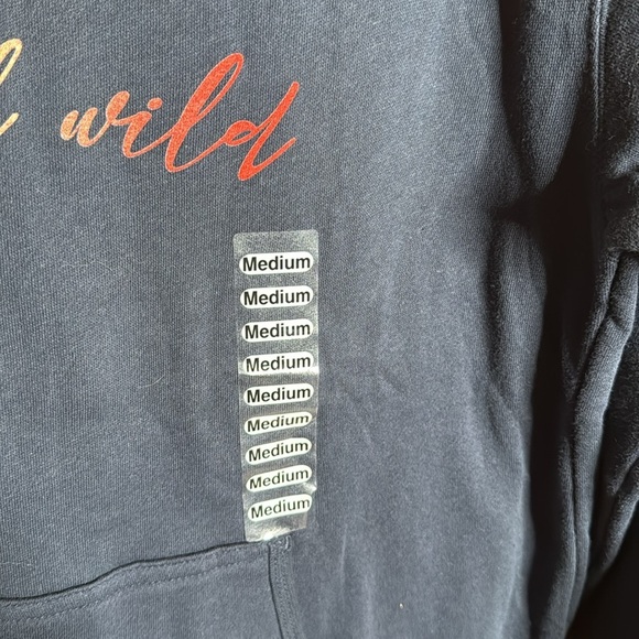 Independent Trdg Co Lucky Dog Volleyball Wild Soul Flower Blue Hoodie Sz Medium - Picture 4 of 8